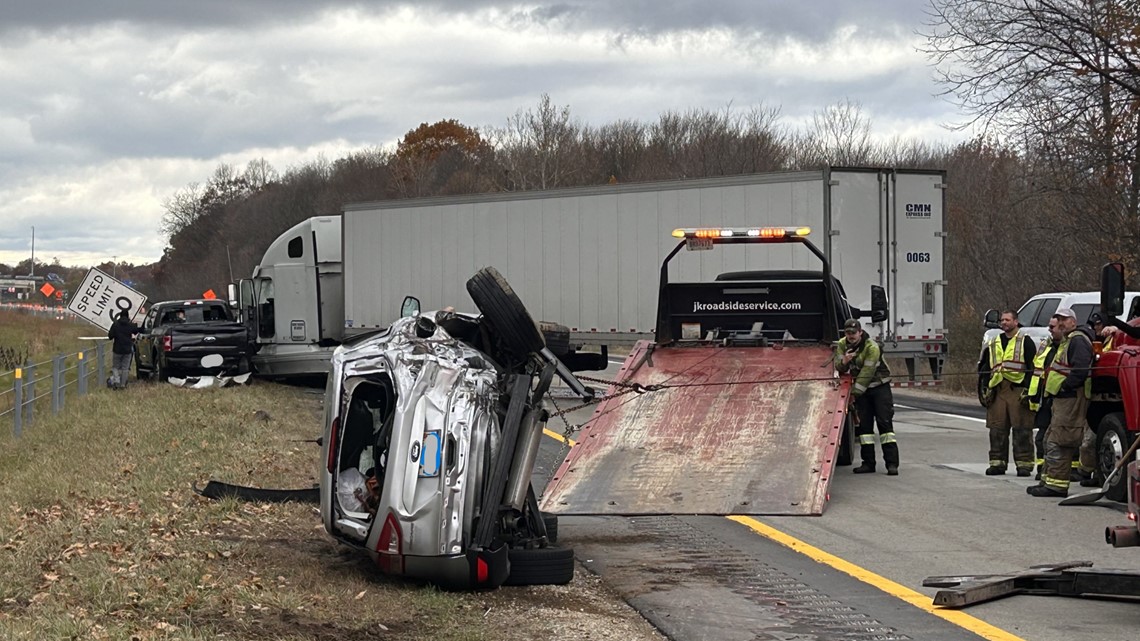 Why is Selecting an 18-Wheeler Accident Lawyer Vital?